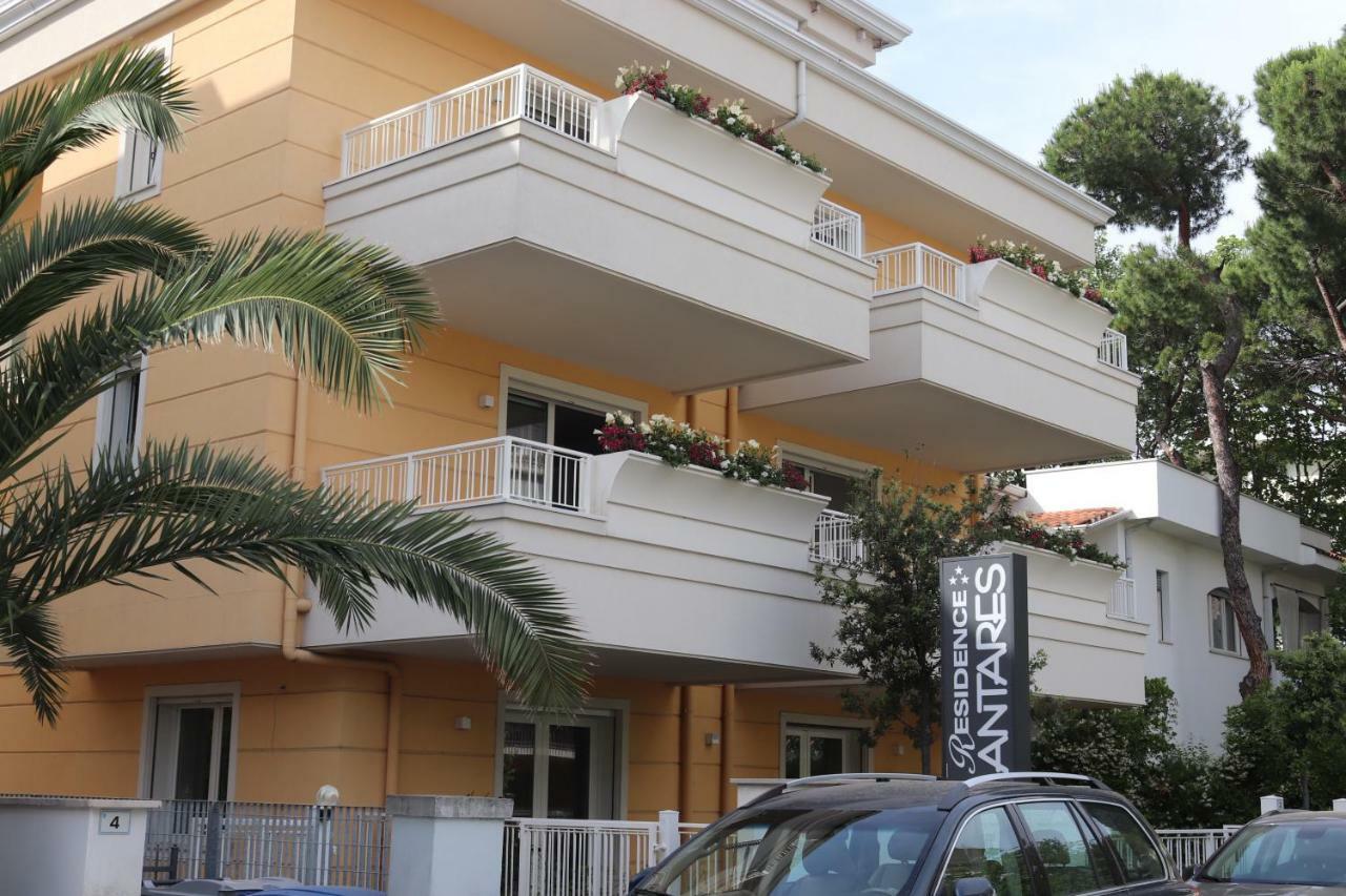 Antares Aparthotel Riccione Exterior photo